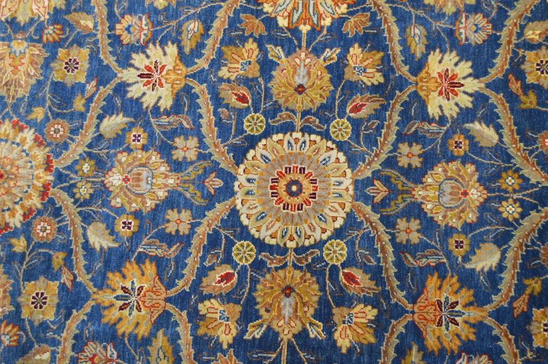 9' 1" x 12' 0" India Agra Rug image 6