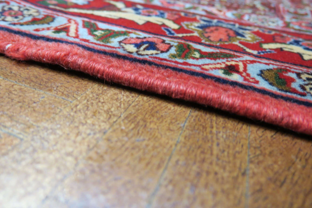 4' 2" x 5' 2" Persian Sanandaj Rug image 8