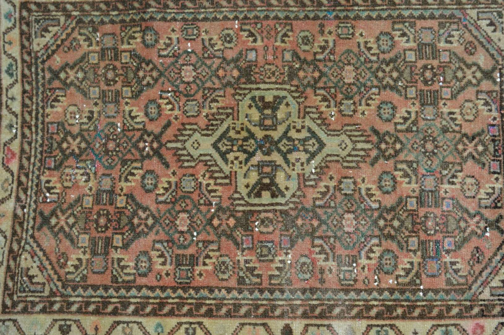 2' 1" x 3' 0" Persian Hamadan Rug image 2