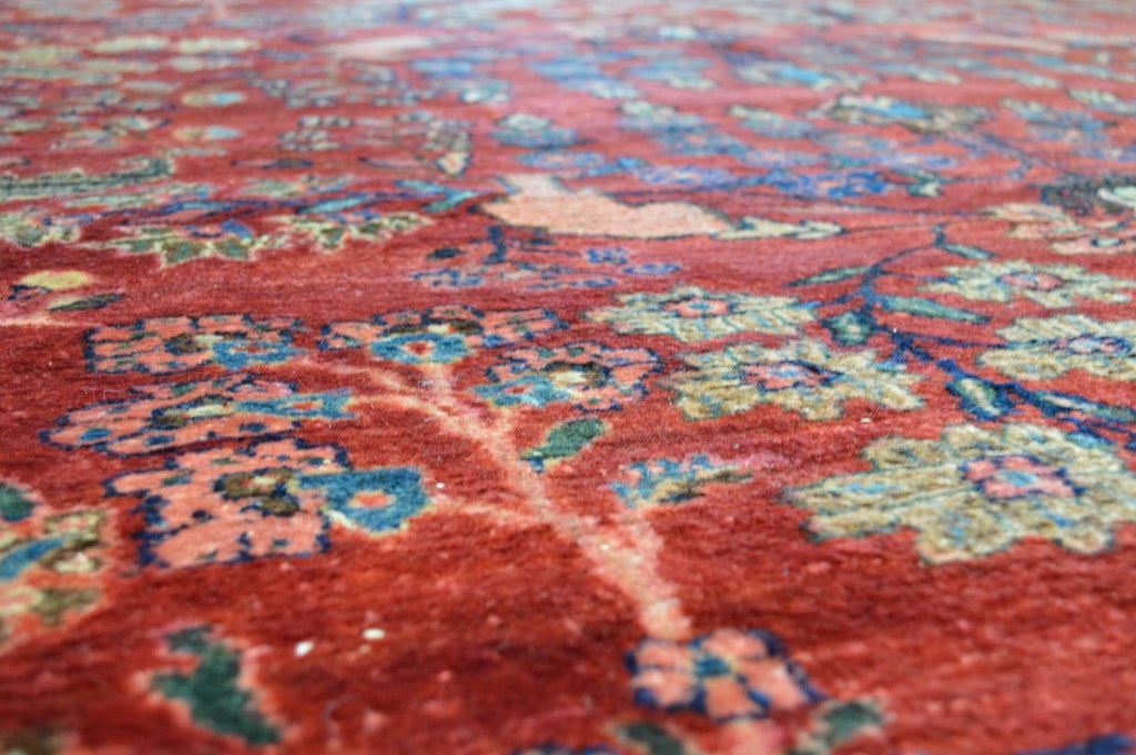 8' 8" x 12' 0" Persian Sarouk Rug image 12
