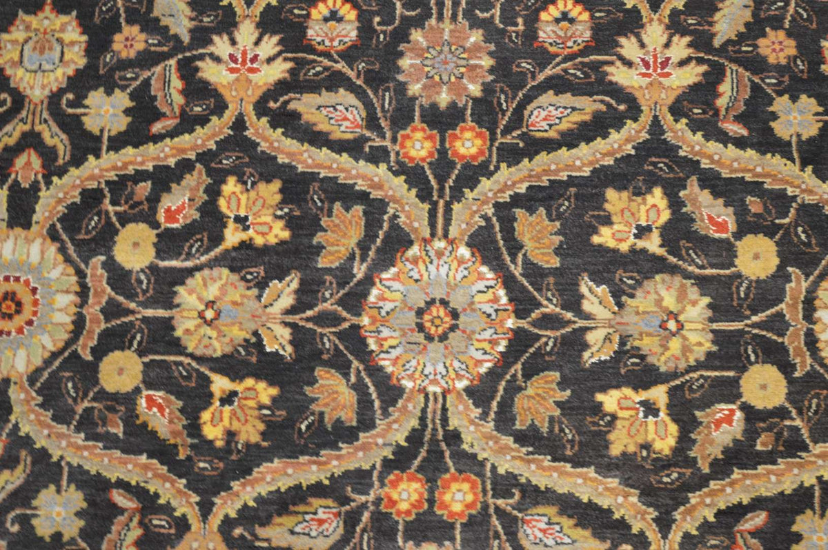 5' 0" x 7' 2" India Agra Rug image 3