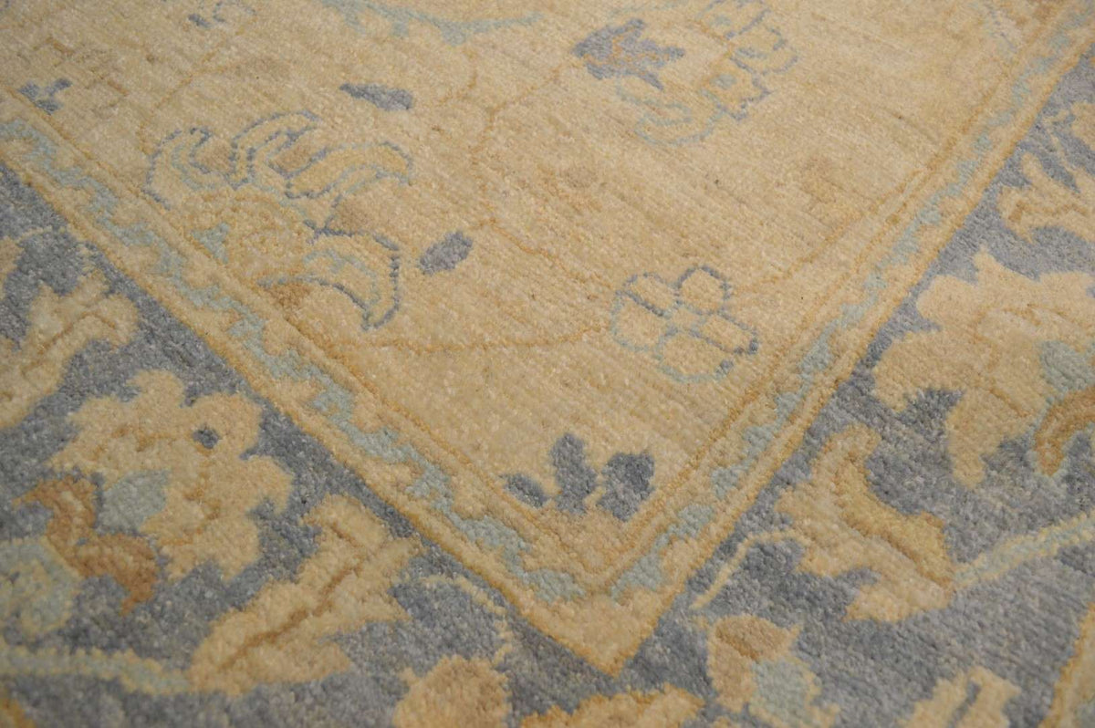 3' 9" x 6' 1" Pakistan Peshawar Rug image 8