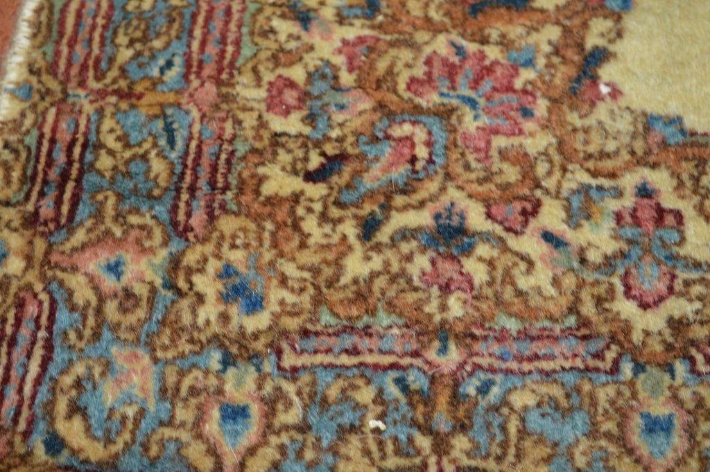 2' 0" x 4' 0" Persian Lavar Rug image 6