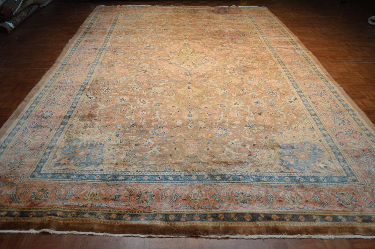 9' 8" x 16' 3" Persian Sarouk Rug image 1