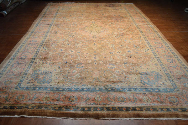 9' 8" x 16' 3" Persian Sarouk Rug image 1