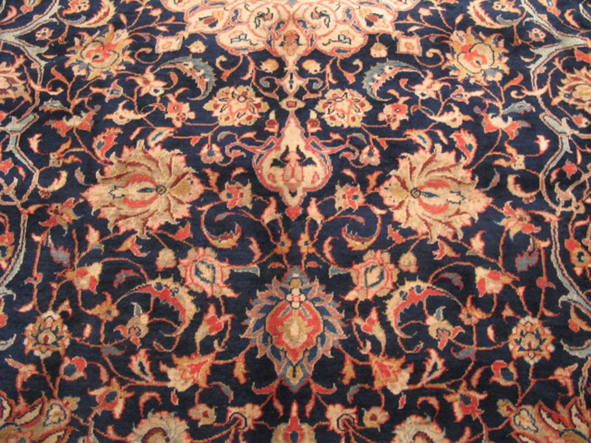8' 0" x 11' 6" Persian Sarouk Rug image 7