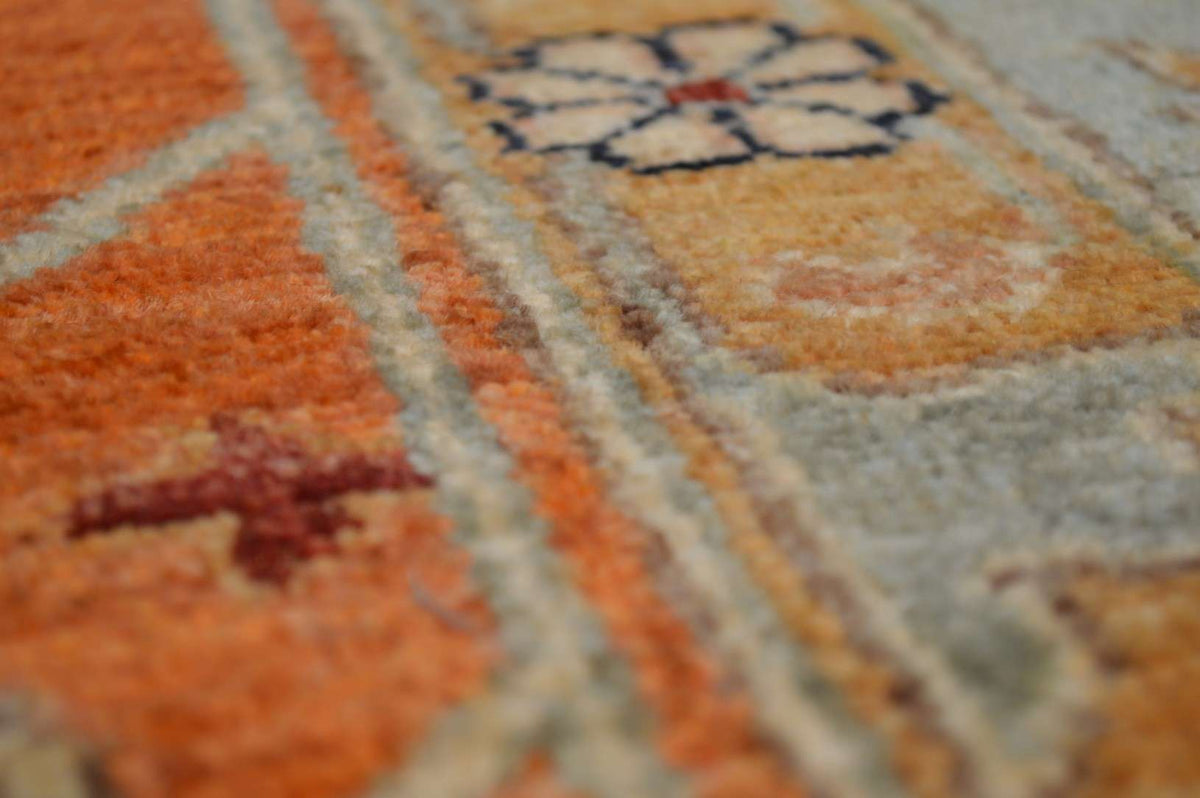 9' 1" x 12' 0" Pakistan Serapi Rug image 4