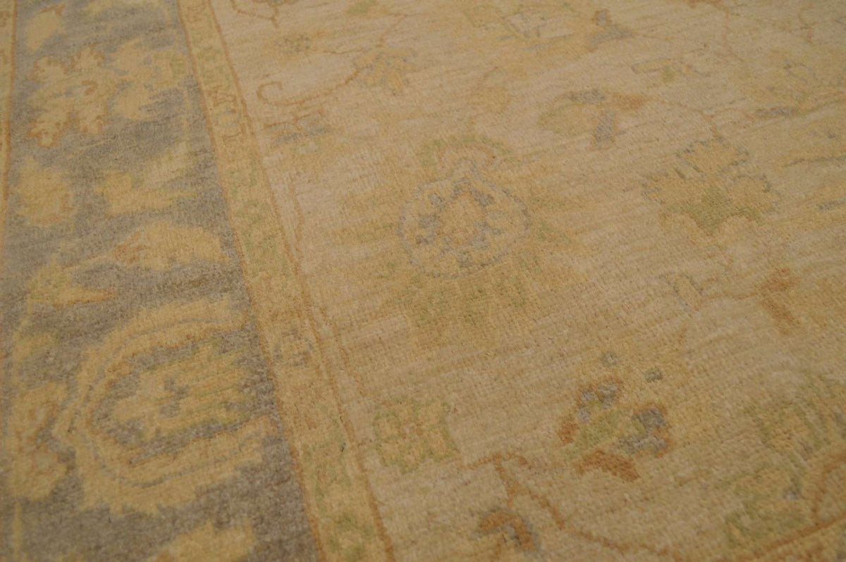 4' 8" x 7' 9" Pakistan Peshawar Rug image 5