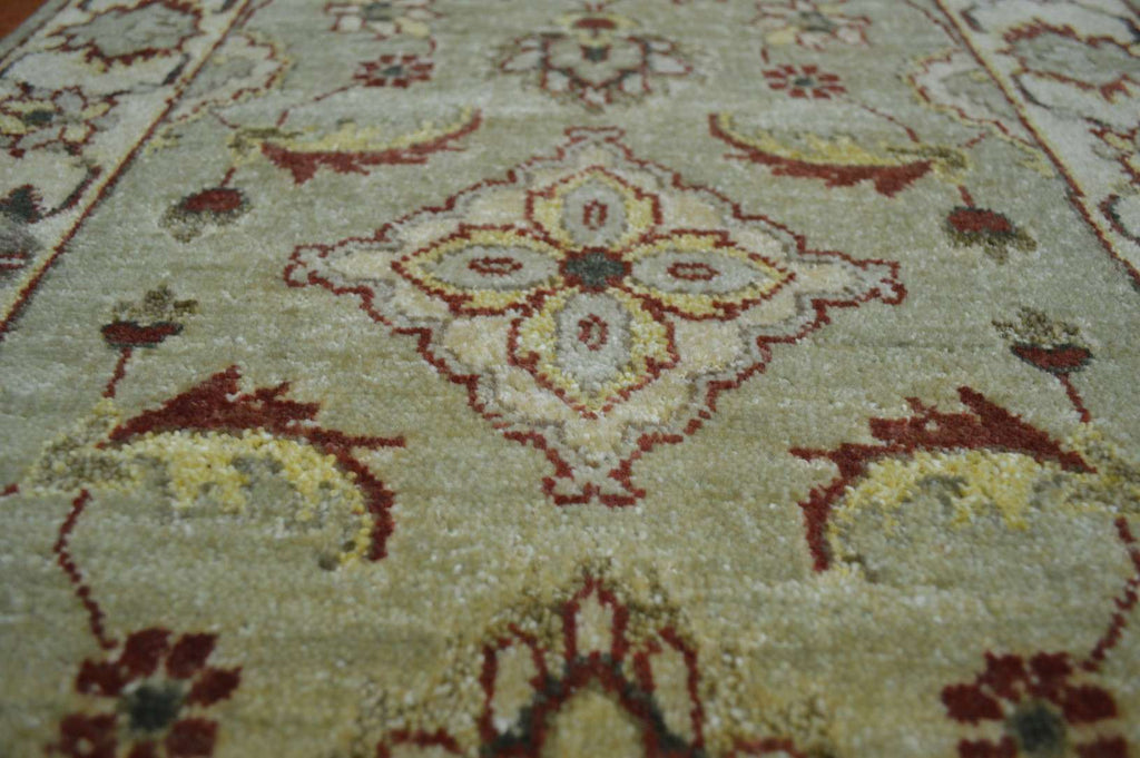 2' 0" x 3' 0" India Peshawar Rug image 6