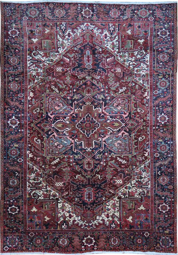 7' 9" x 11' 4" Persian Heriz Rug image 0