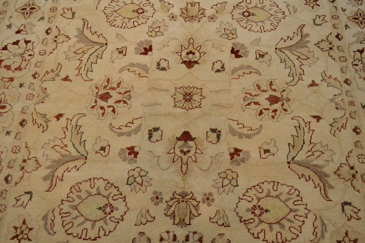 6' 0" x 9' 2" Pakistan Peshawar Rug image 11