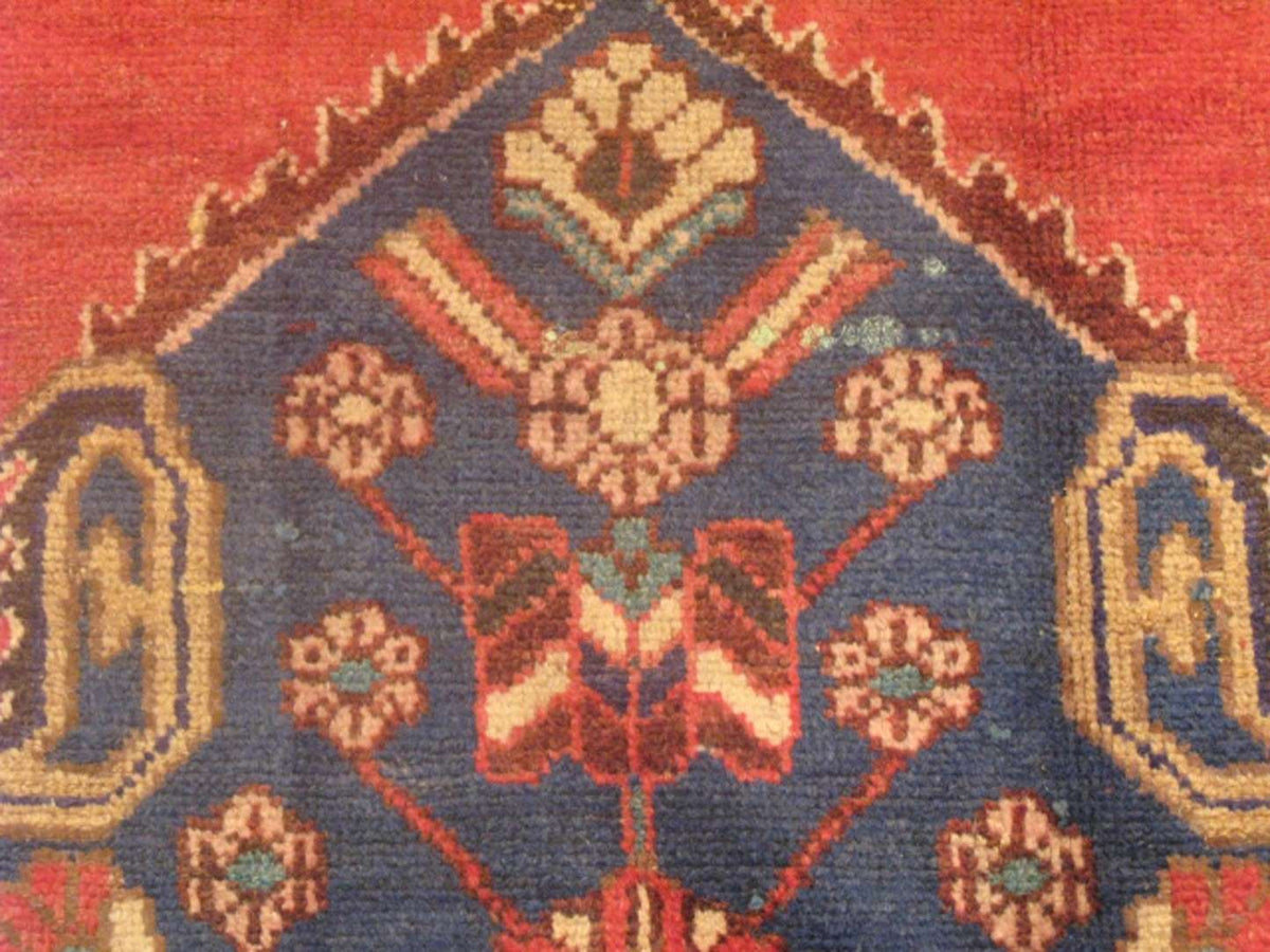 4' 0" x 9' 8" Persian Bakhtiari Runner image 5