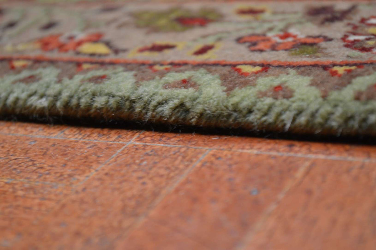 6' 1" x 6' 2" India Agra Square Rug image 10