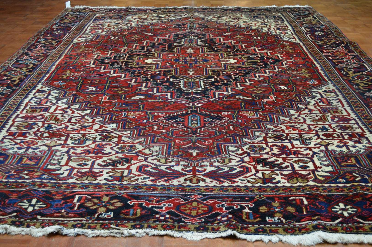8' 5" x 11' 8" Persian Heriz Rug image 1