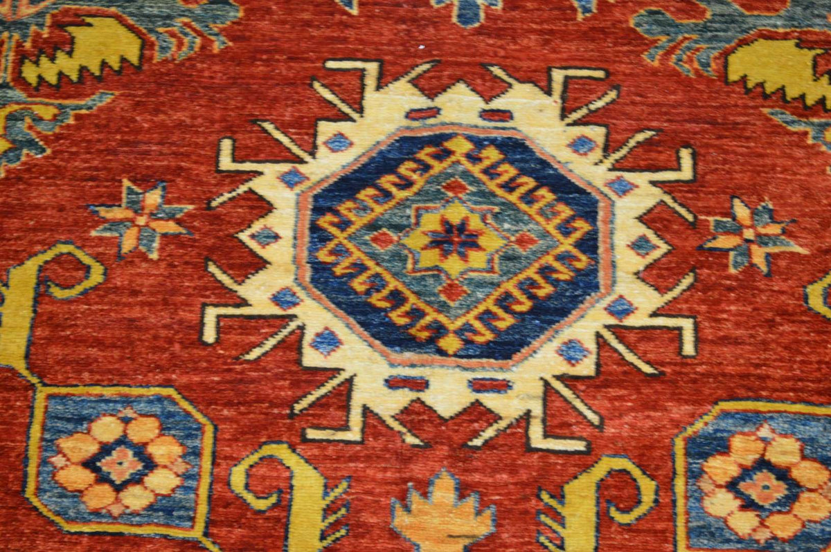8' 0" x 10' 0" Pakistan Kazak Rug image 9