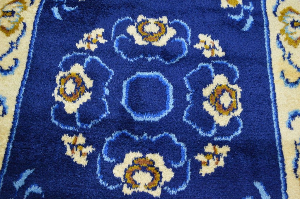 5' 0" x 7' 8" USA Contemporary Rug image 3