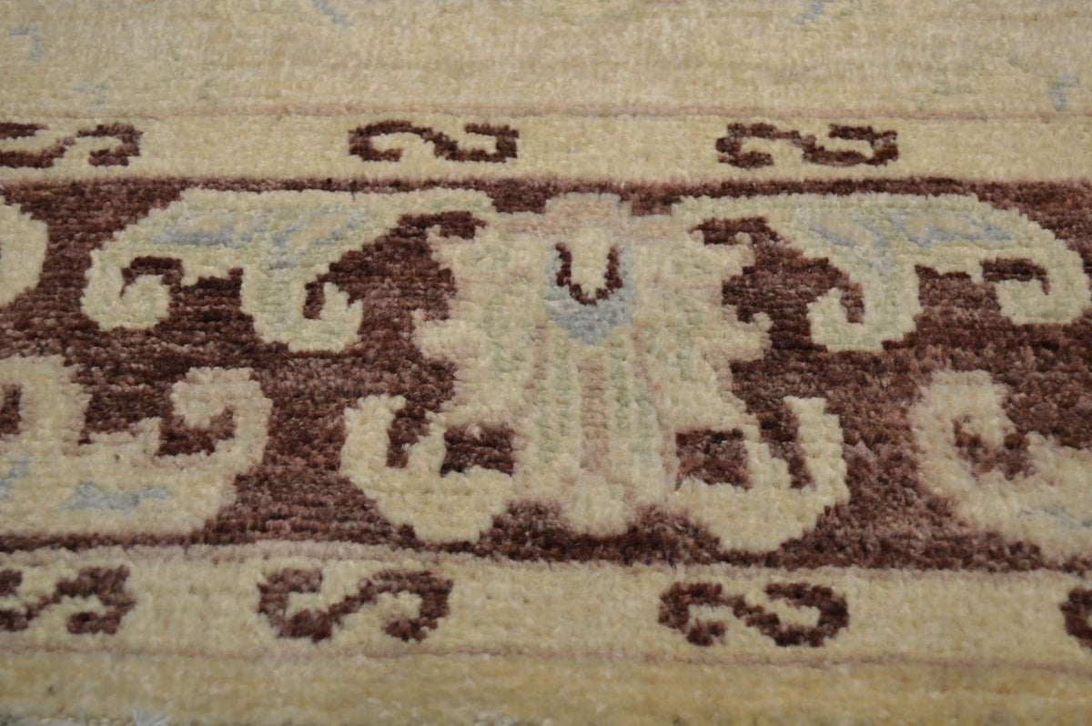4' 0" x 6' 0" Pakistan Peshawar Rug image 8