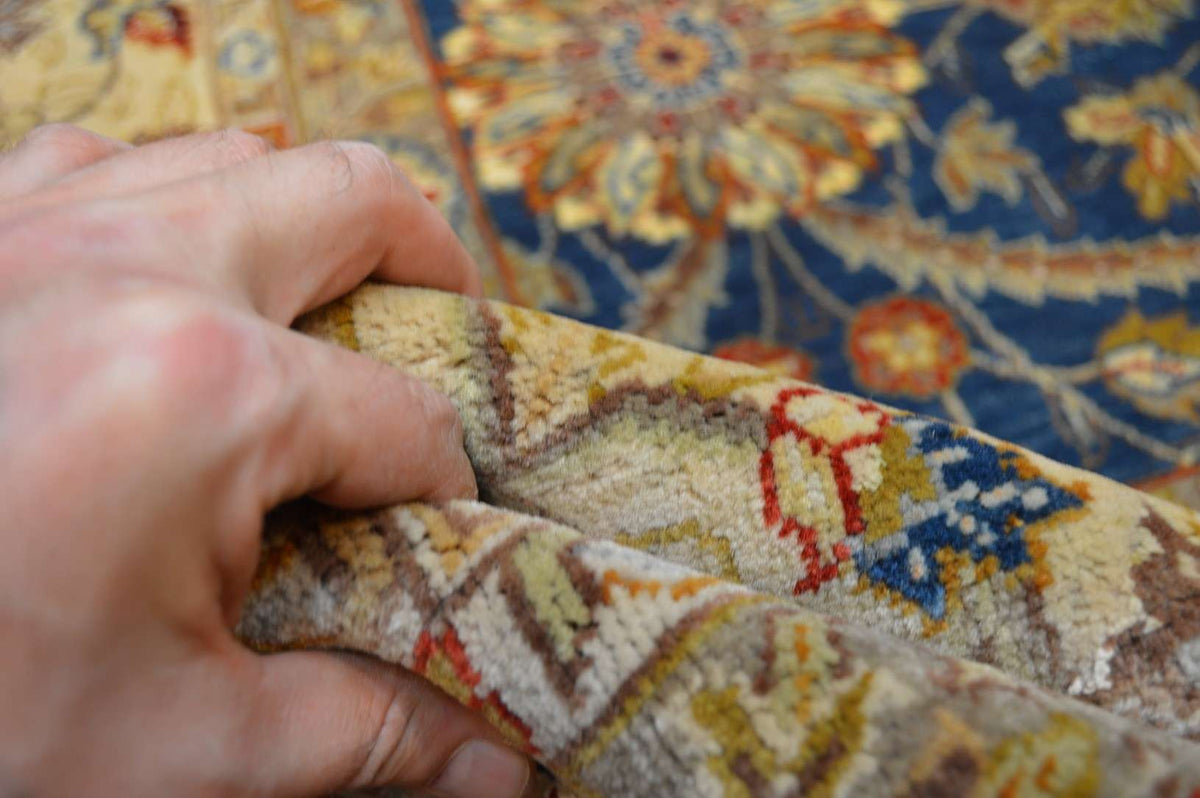 9' 1" x 12' 0" India Agra Rug image 3