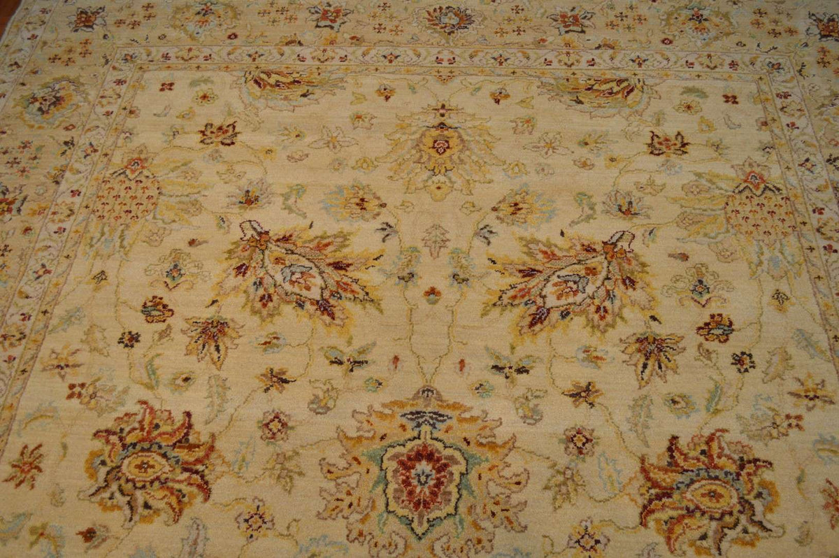8' 0" x 10' 3" India Sultanabad Rug image 8
