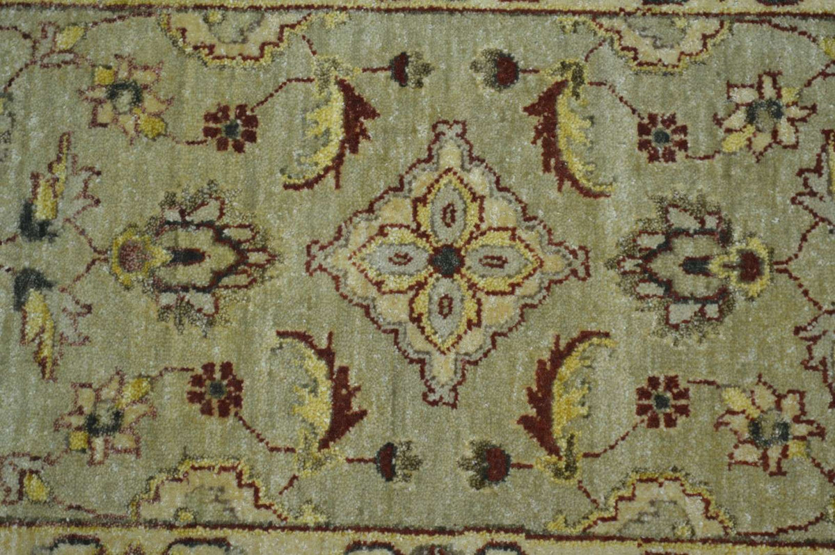2' 0" x 3' 0" India Peshawar Rug image 3