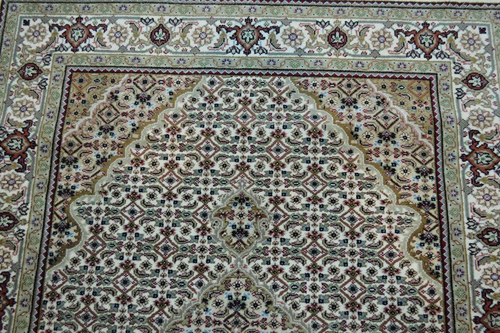 4' 1" x 6' 4" India Tabriz Rug image 5