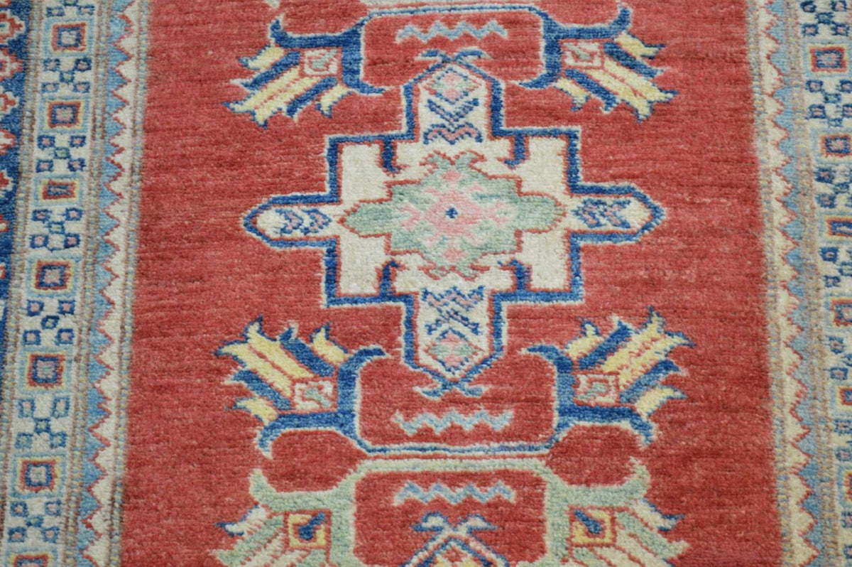 2' 5" x 5' 8" Pakistan Kazak Rug image 2
