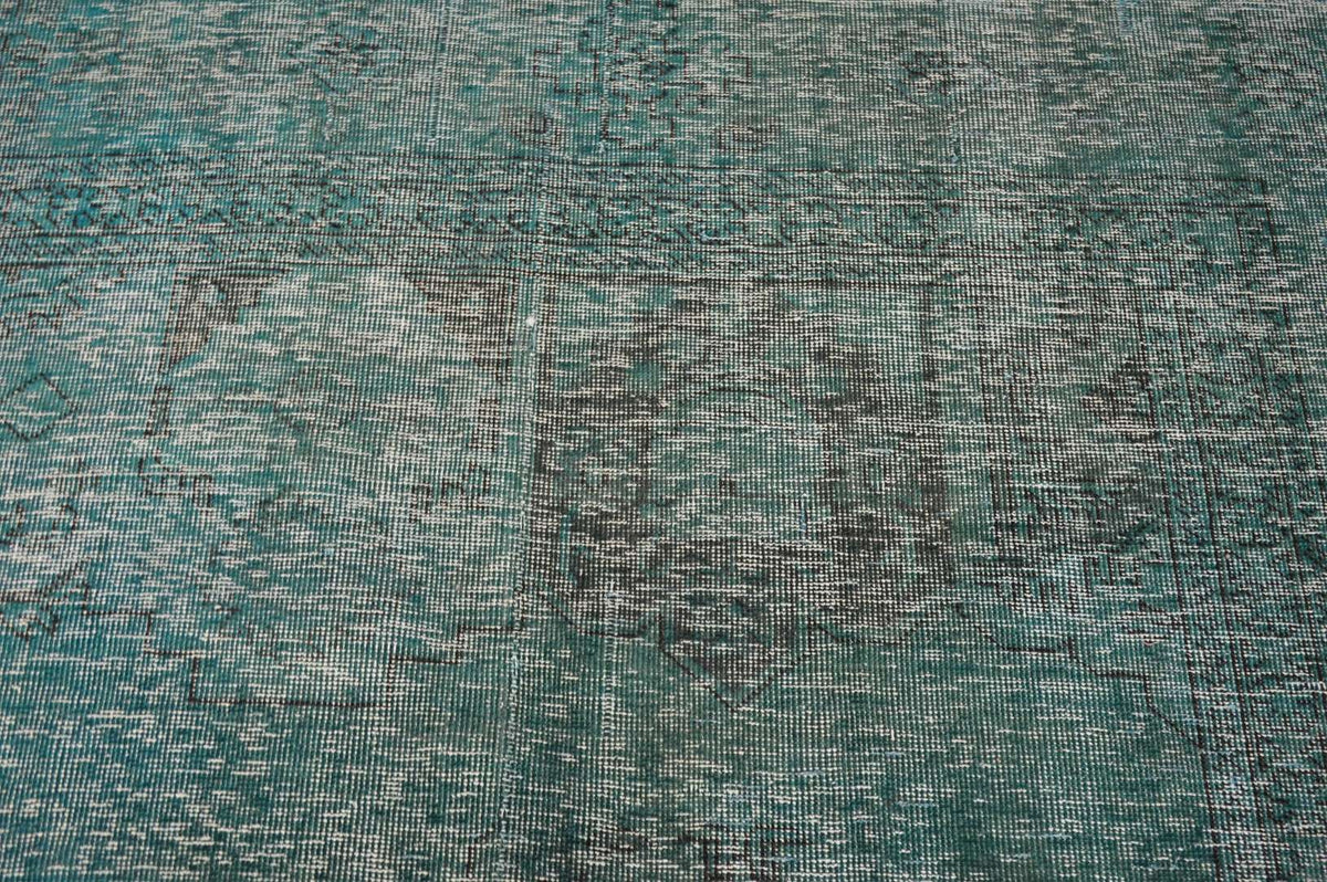 9' 3" x 12' 2" Pakistan Vintage Rug image 9