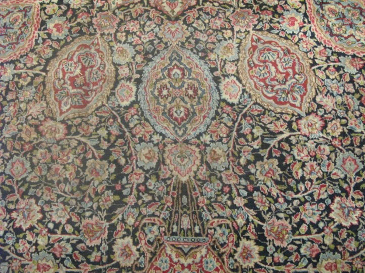 11' 5" x 17' 6" Persian Lavar Rug image 4