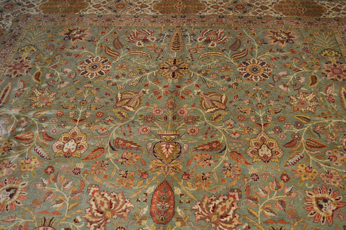 9' 9" x 14' 2" India Agra Rug image 5