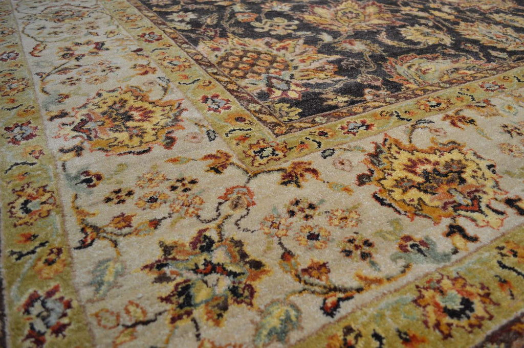 7' 9" x 8' 1" India Sultanabad Square Rug image 6