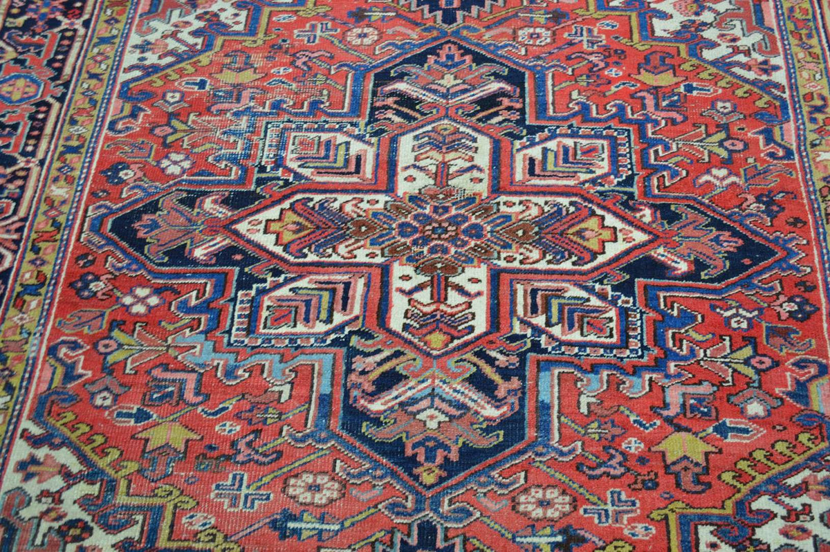7' 1" x 9' 1" Persian Heriz Rug image 2