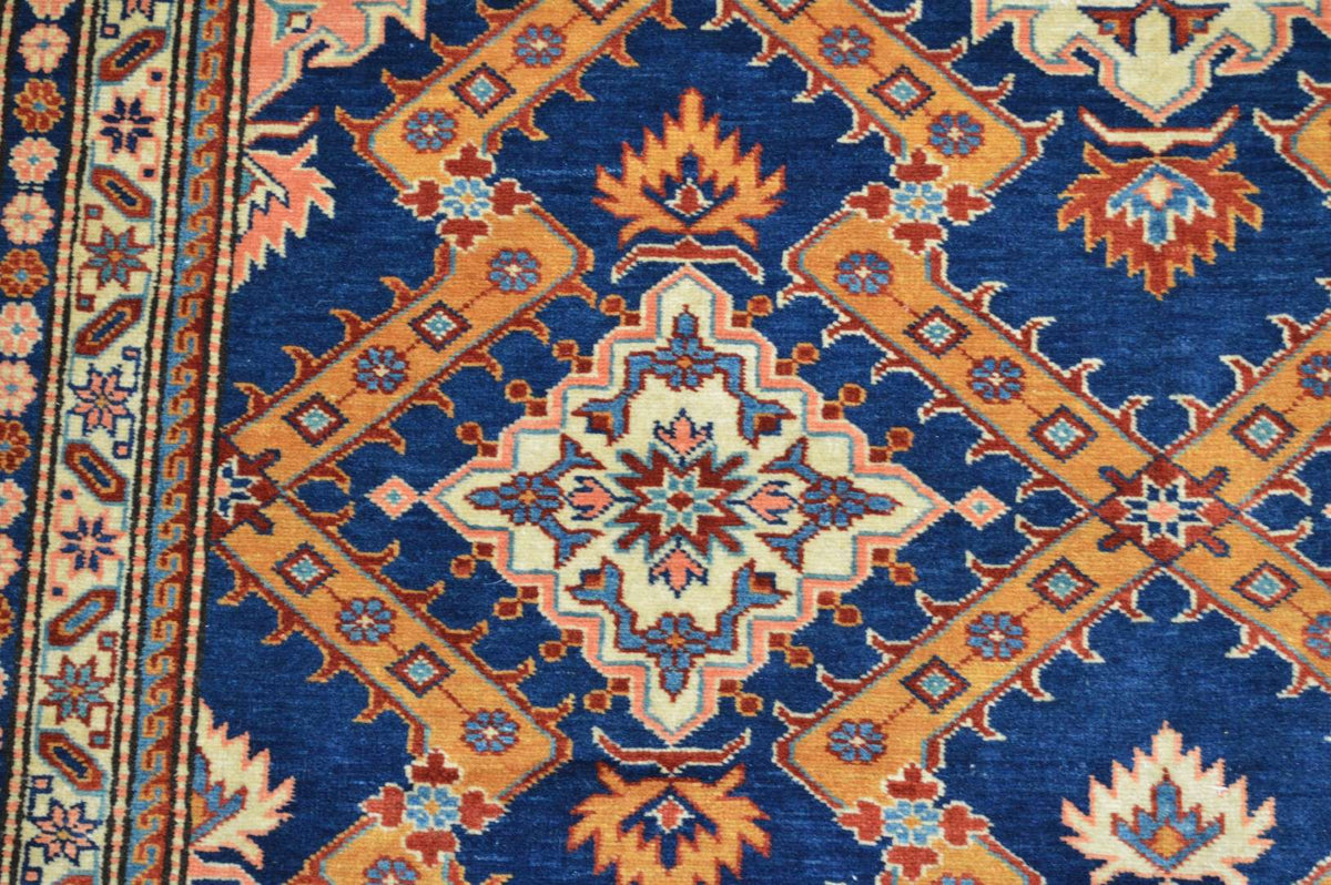 6' 3" x 9' 0" Pakistan Shirvan Rug image 4