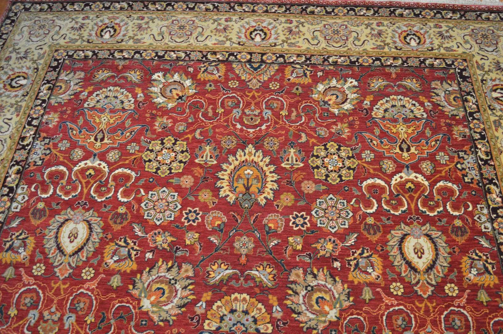 8' 1" x 10' 1" India Agra Rug image 9