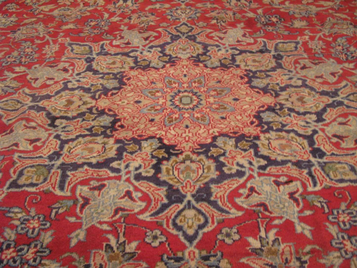 10' 1" x 13' 5" Persian Najafabad Rug image 3