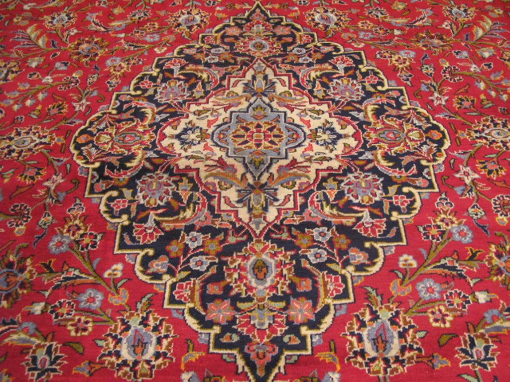 9' 8" x 13' 7" Persian Kashan Rug image 2