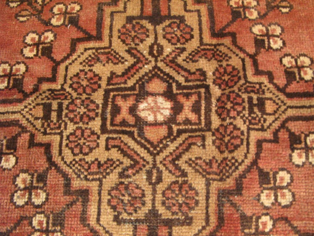 4' 0" x 6' 9" Persian Ferdows Rug image 5