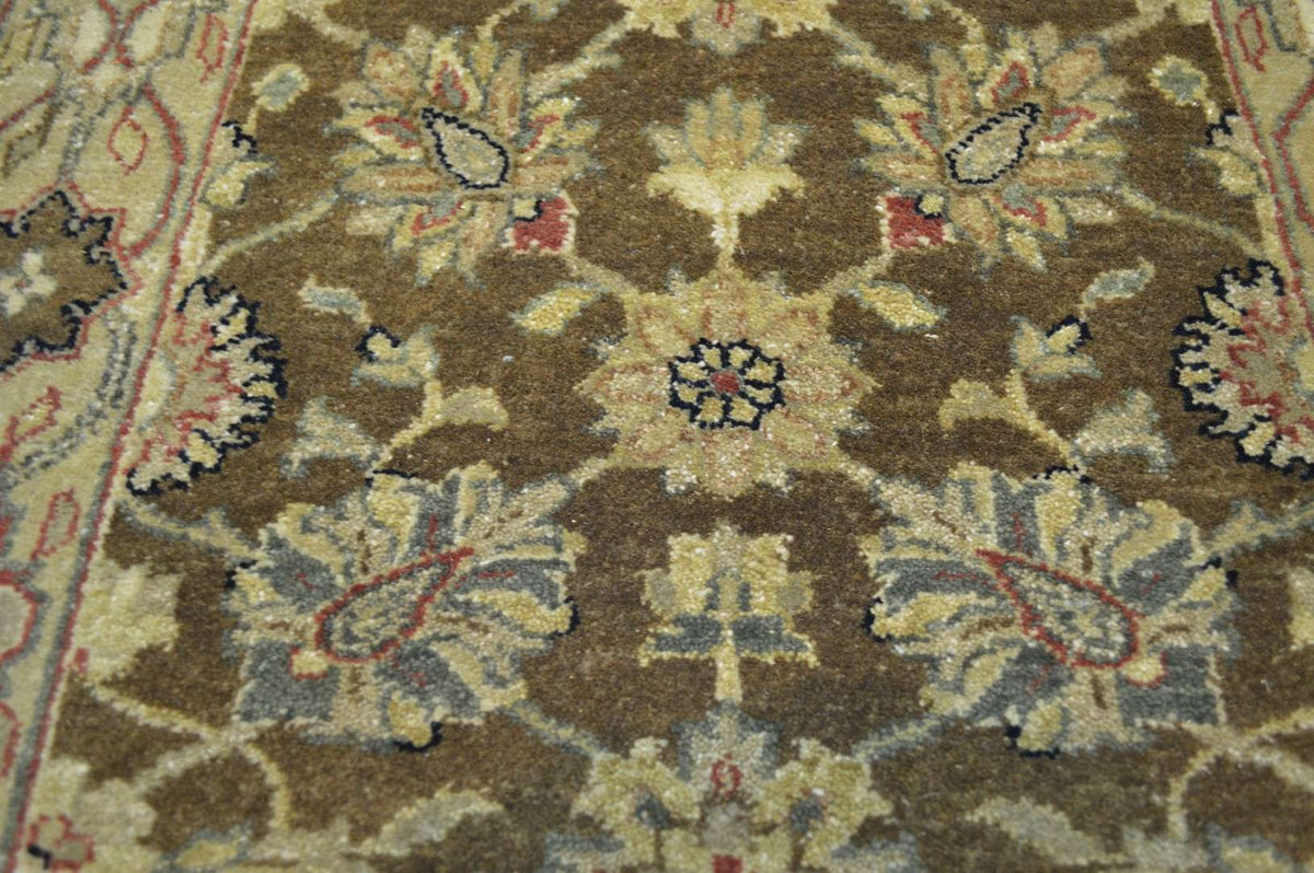 2' 0" x 3' 0" India Peshawar Rug image 4