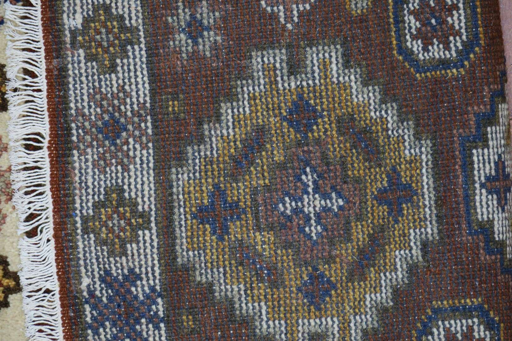 2' 0" x 3' 0" India Kazak Rug image 1