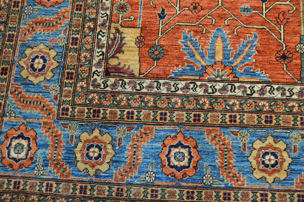 8' 3" x 10' 8" Pakistan Serapi Rug image 4