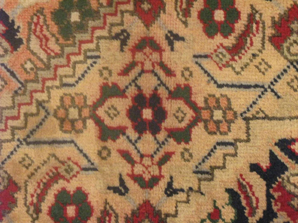 4' 7" x 6' 4" Persian Haji Jalili Rug image 2