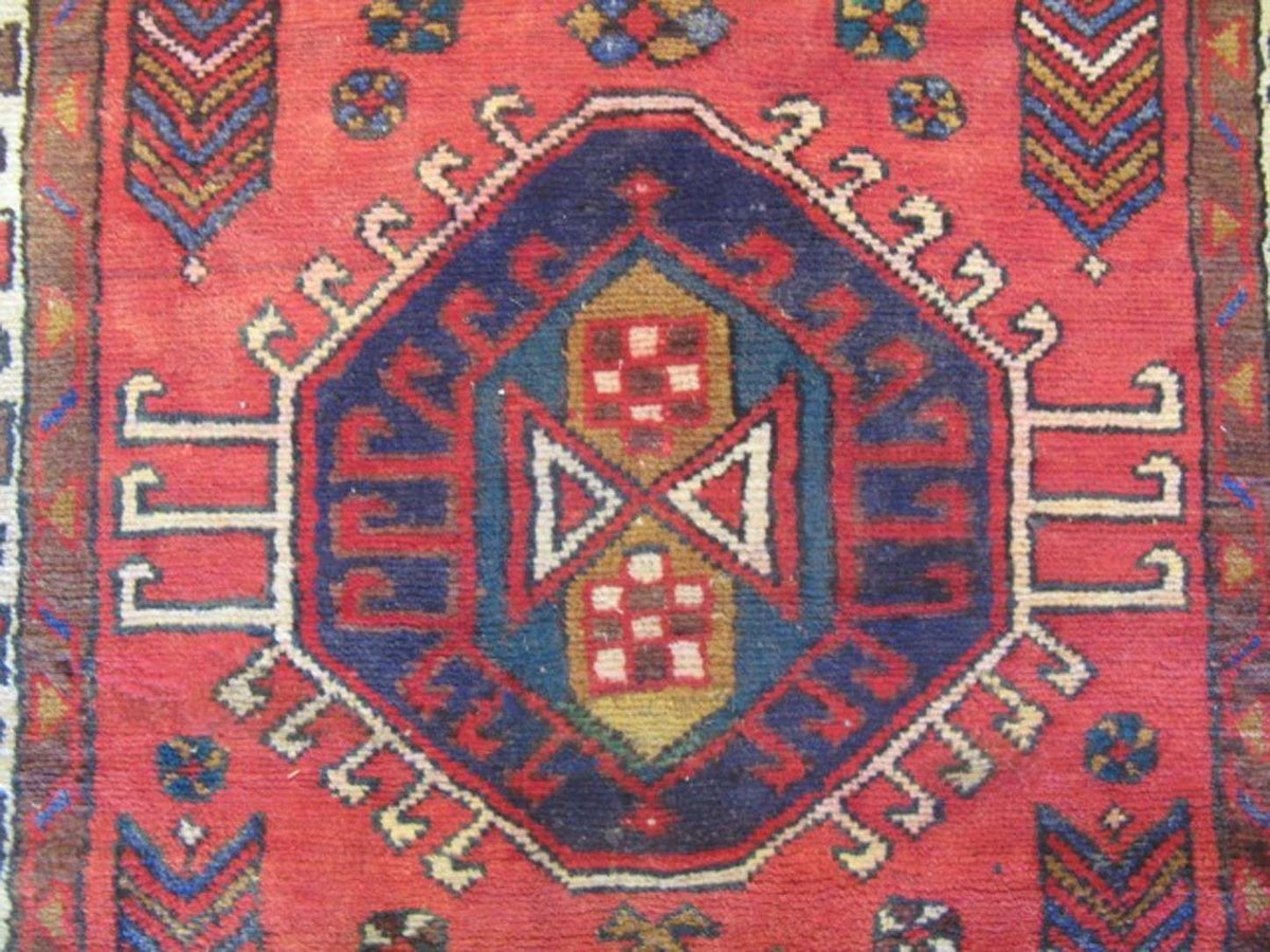 3' 4" x 10' 0" Persian Sarab Runner image 5