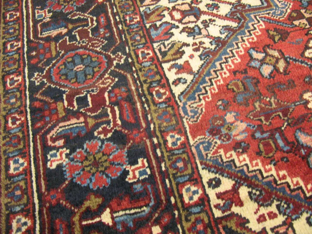 7' 5" x 8' 2" Persian Heriz Rug image 10
