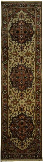 2' 6" x 9' 8" India Serapi Runner image 0