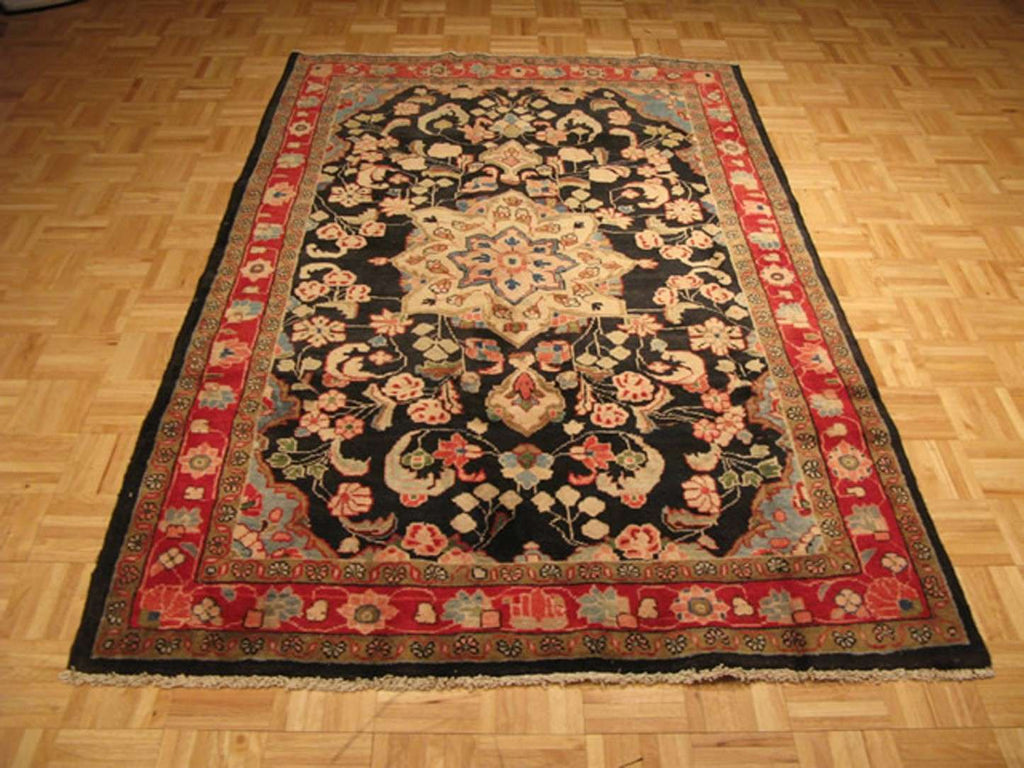 4' 9" x 7' 2" Persian Sarouk Rug image 1