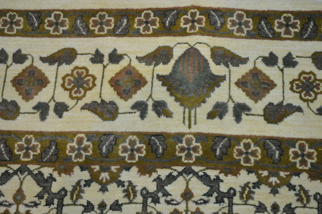 6' 0" x 9' 0" India Tabriz Rug image 6