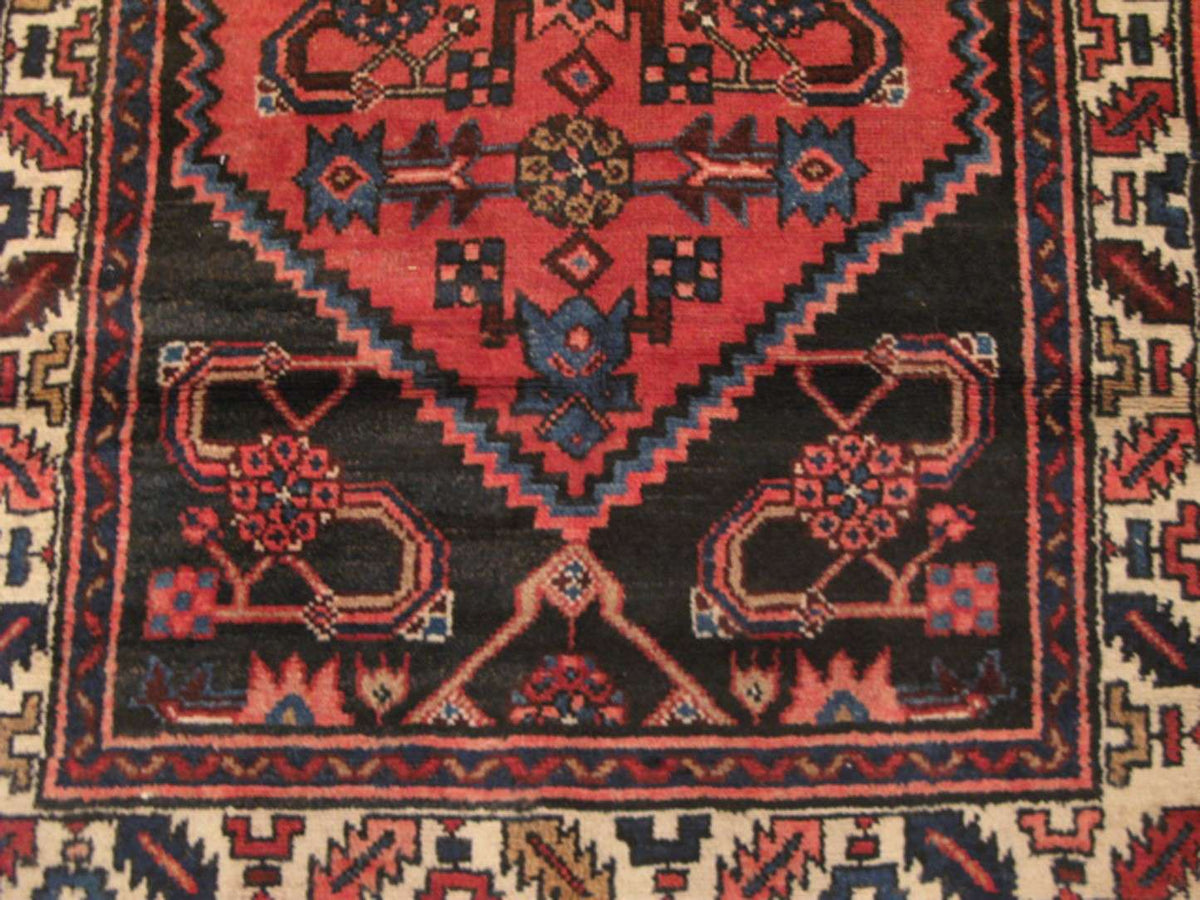 3' 5" x 9' 2" Persian Hosseinabad Runner image 2