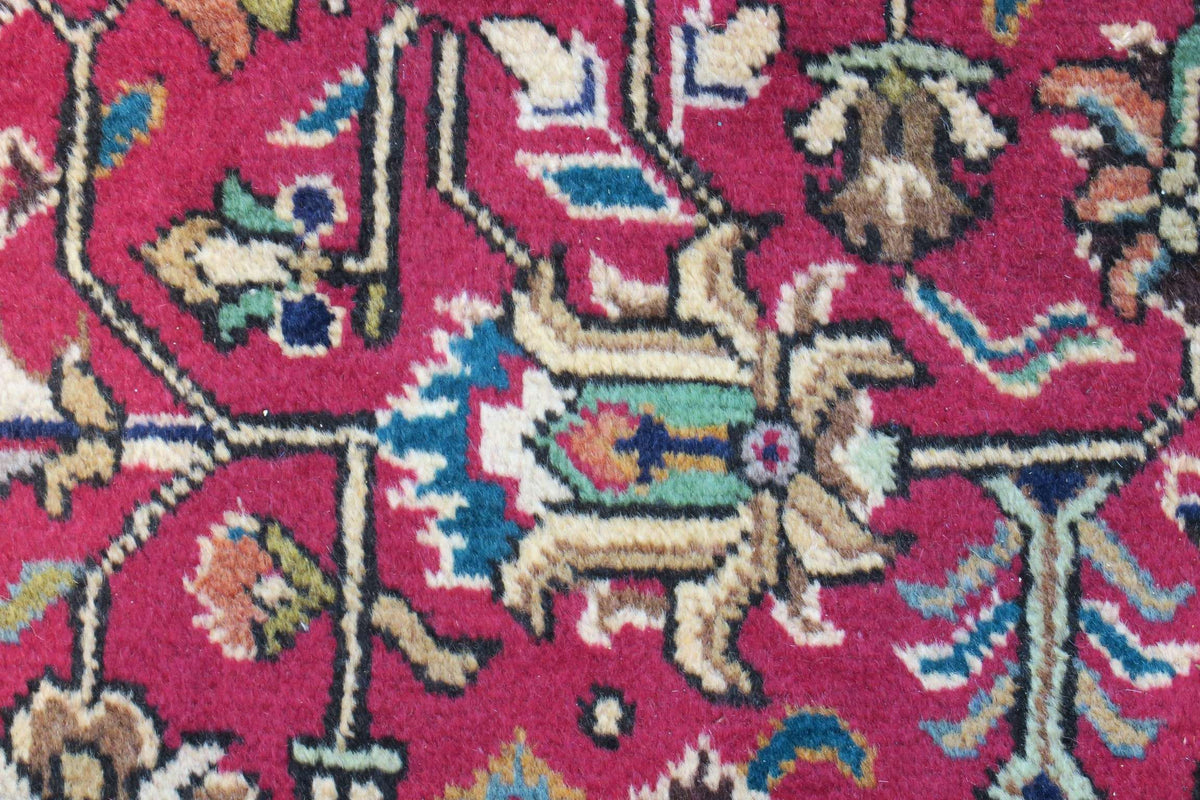 6' 6" x 6' 9" Persian Tabriz Rug image 10