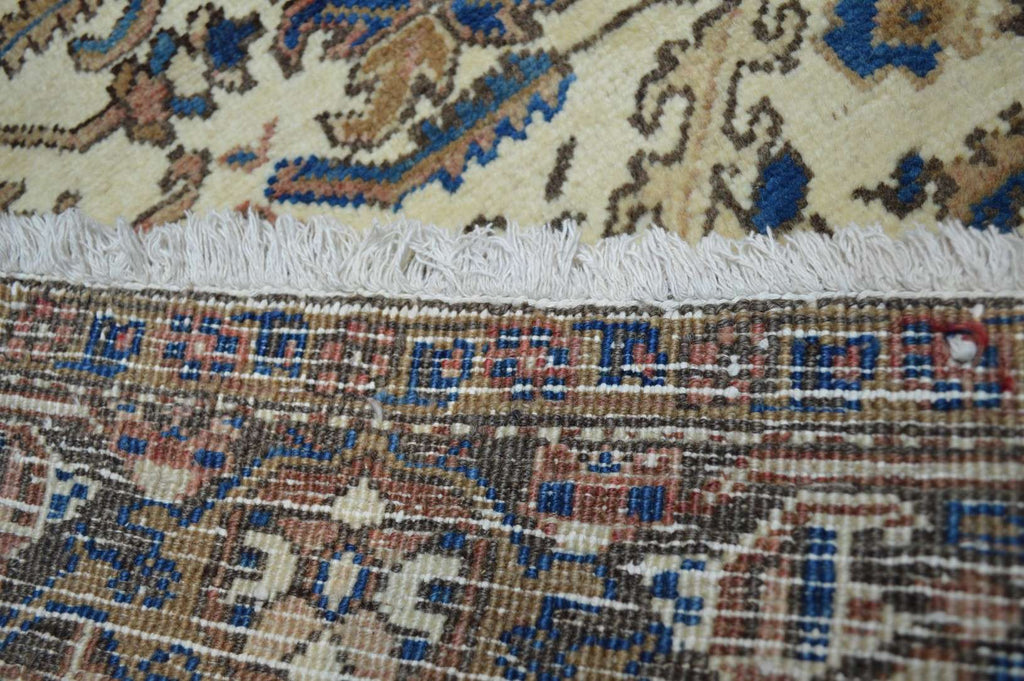 7' 6" x 8' 5" Persian Heriz Rug image 12