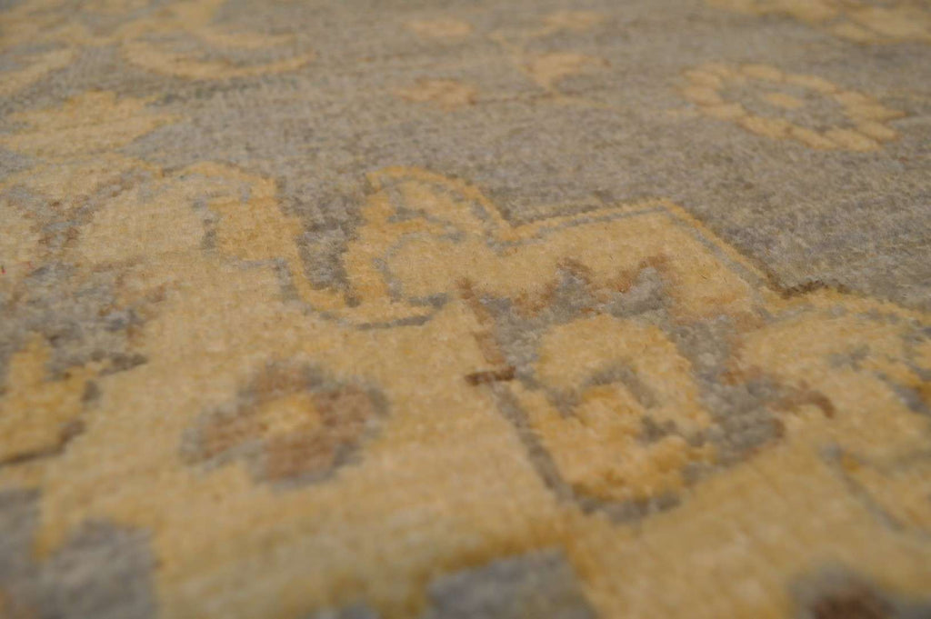 5' 0" x 7' 2" Pakistan Peshawar Rug image 2