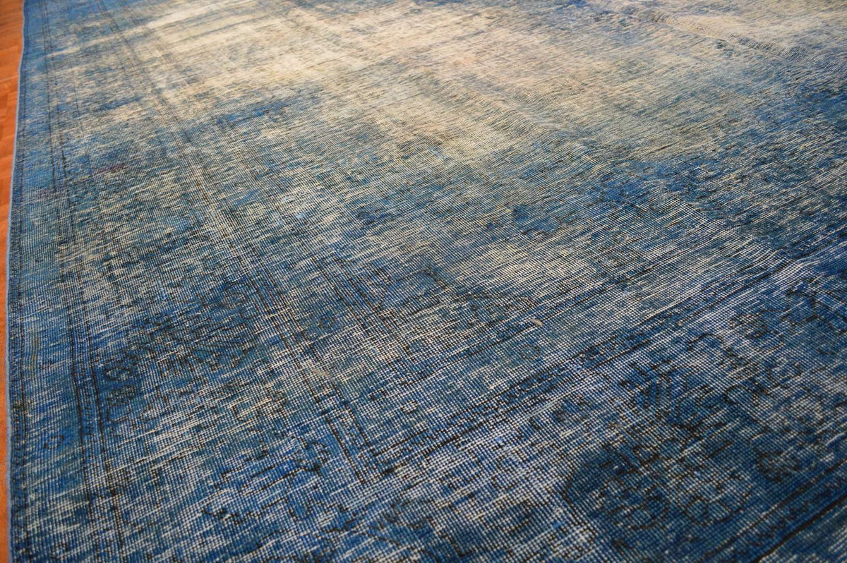 9' 8" x 15' 6" Pakistan Vintage Rug image 2
